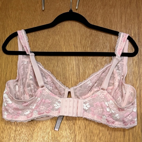Victoria Secret Size 44D Lace Bra - Picture 3 of 4